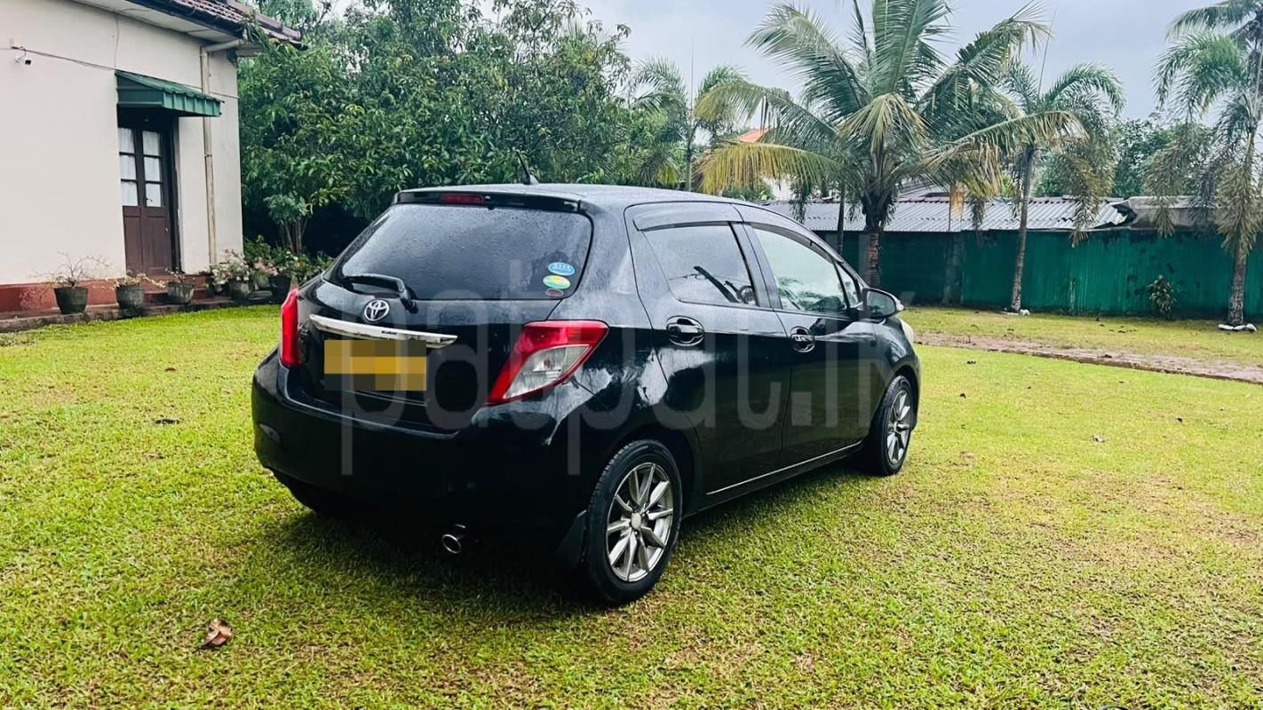 Toyota Vitz 2013 - பயன்படுத்தப்பட்டது கார் sale in Sri Lanka - patpat.lk