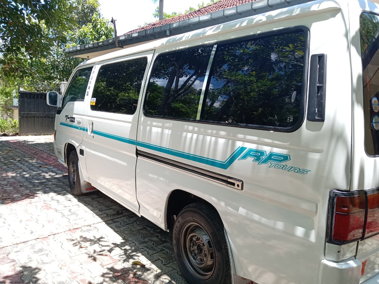 Nissan Caravan 1994 - Used Van sale in Sri Lanka - patpat.lk