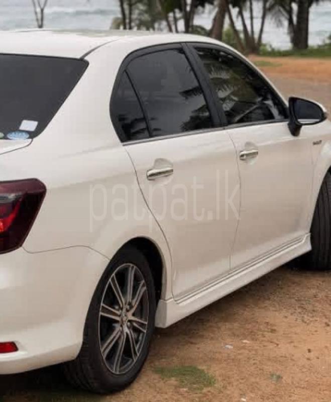 Toyota Axio 2017 - Reconditioned Car sale in Sri Lanka - patpat.lk