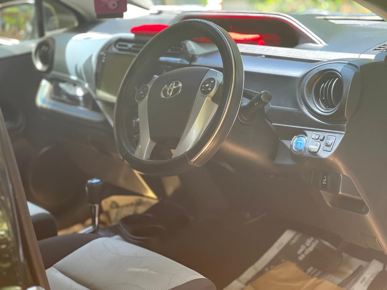 Toyota Aqua 2013 - භාවිතා කරන ලද කාර් sale in Sri Lanka - patpat.lk