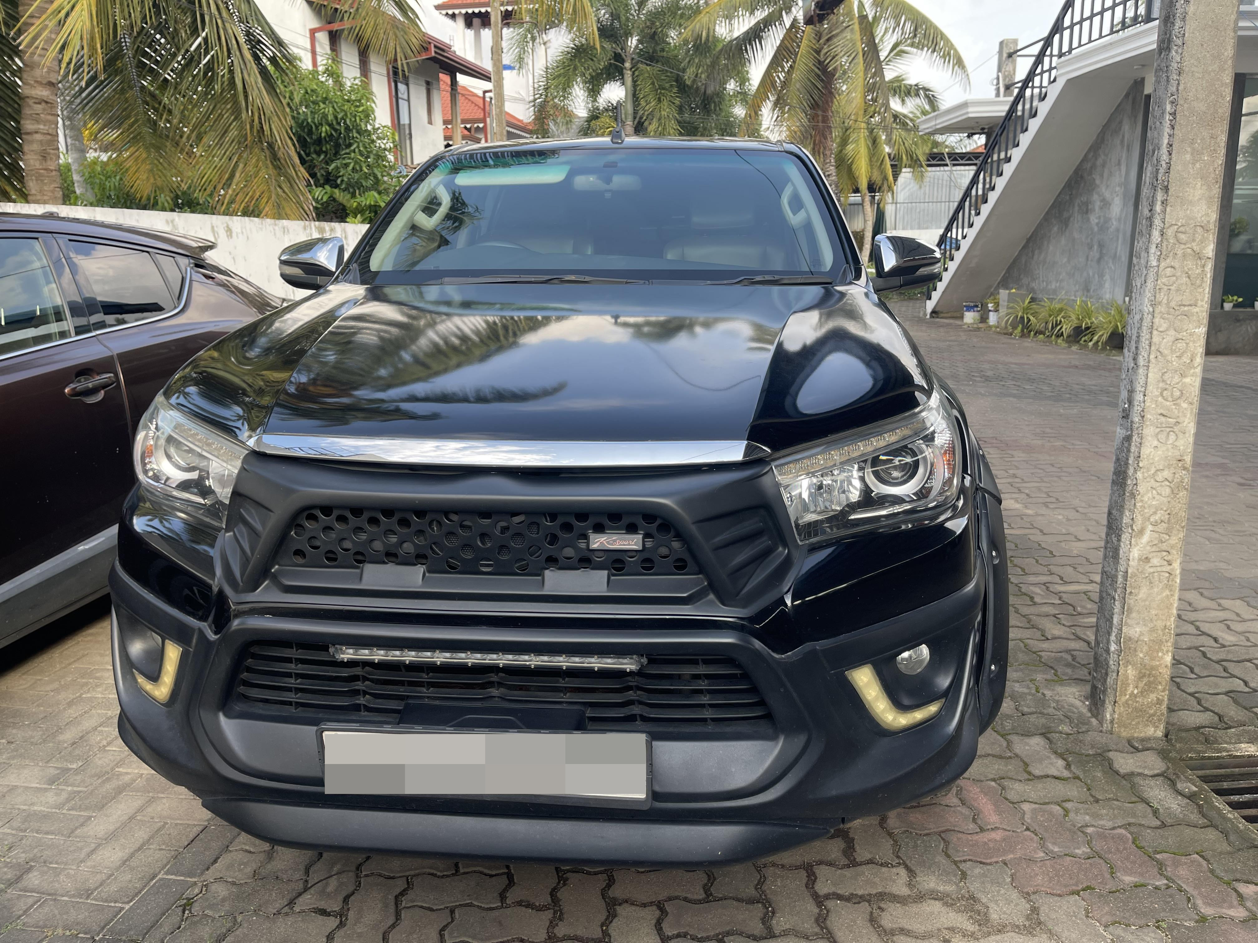 Toyota Hilux 2017 - Reconditioned Pick-up  sale in Sri Lanka - patpat.lk
