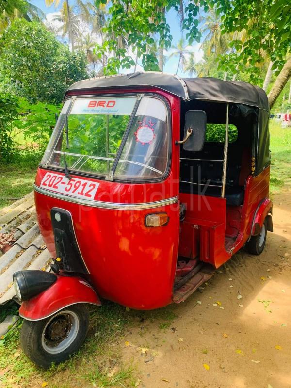 Bajaj 2 stroke 1995 - பயன்படுத்தப்பட்டது முச்சக்கர வண்டி sale in Sri Lanka - patpat.lk
