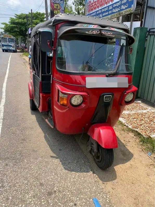 Bajaj Three Wheel 2010 - භාවිතා කරන ලද ත්‍රිරෝද රථය sale in Sri Lanka - patpat.lk