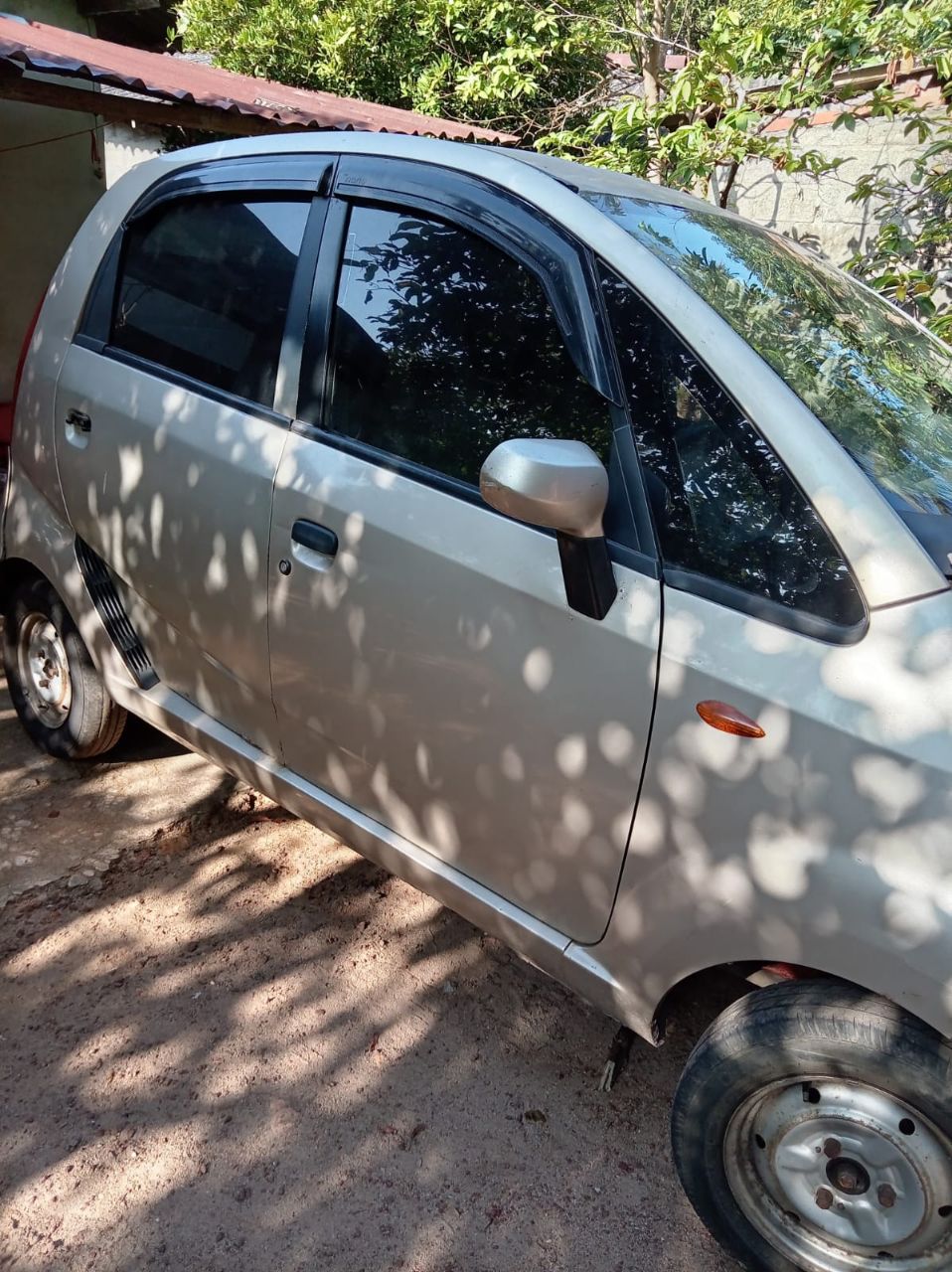 Tata Nano 2011 - භාවිතා කරන ලද කාර් sale in Sri Lanka - patpat.lk