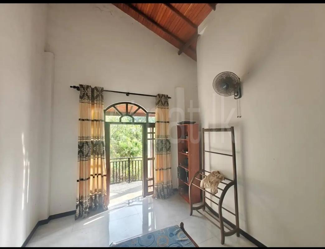 House for Sale in Handapangoda