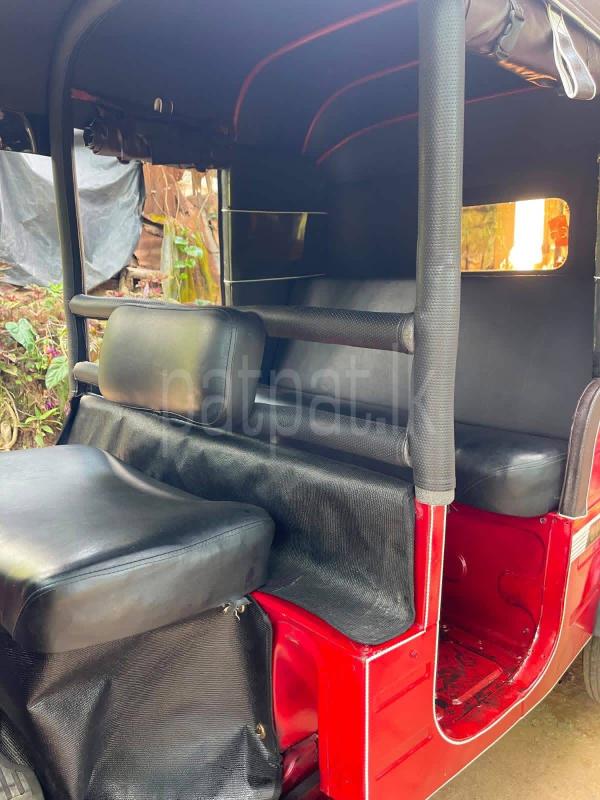 Bajaj Three Wheel 2011 - භාවිතා කරන ලද ත්‍රිරෝද රථය sale in Sri Lanka - patpat.lk