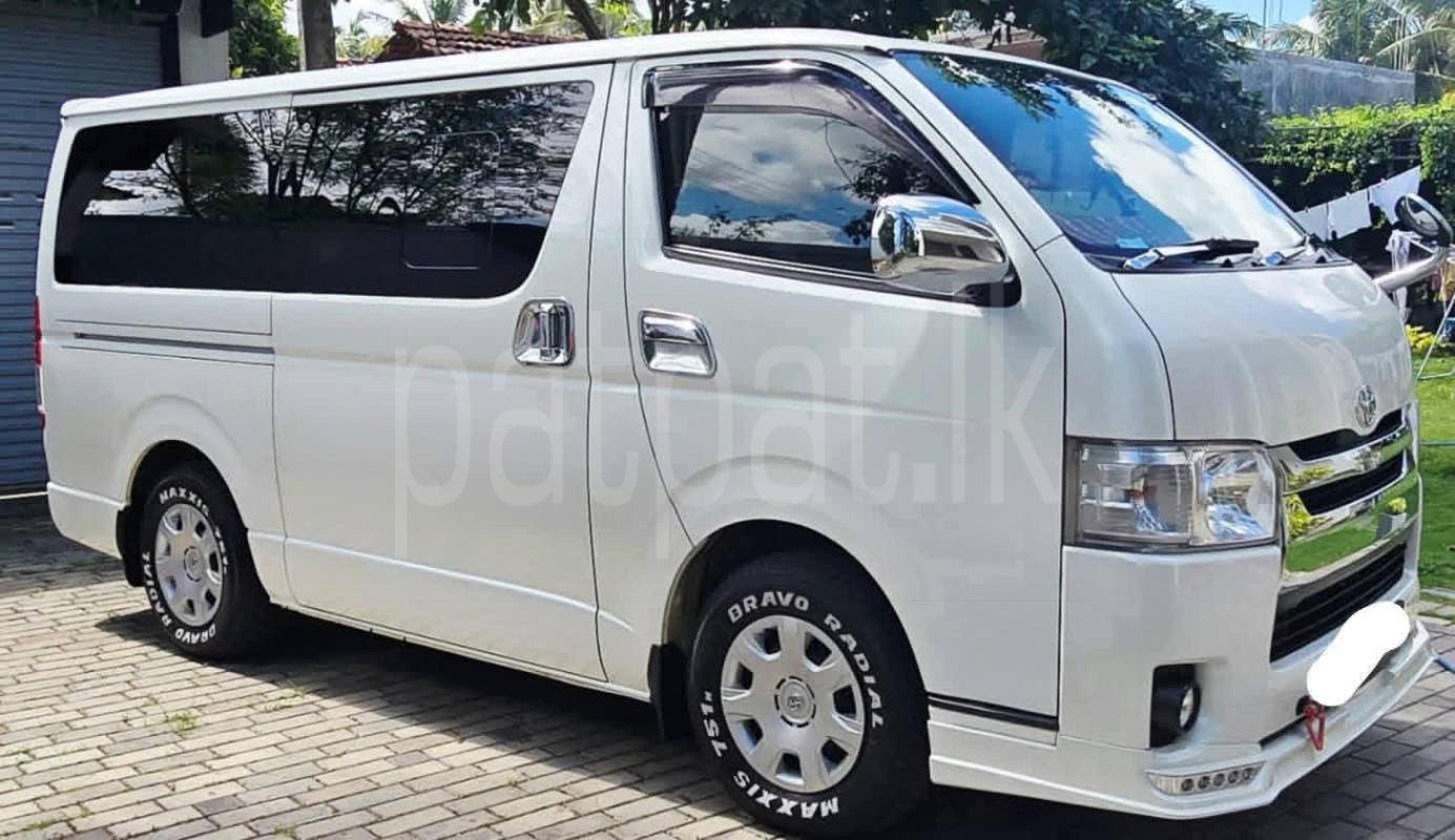 Toyota Hiace 2015 - பயன்படுத்தப்பட்டது வேன் sale in Sri Lanka - patpat.lk
