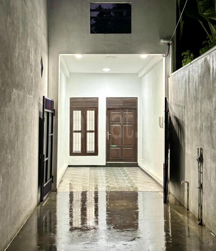 House for Sale in Wellampitiya