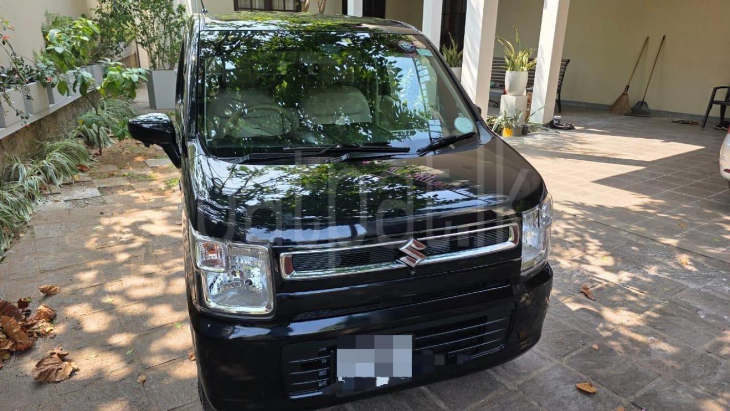 Suzuki Wagon R 2017 - பயன்படுத்தப்பட்டது கார் sale in Sri Lanka - patpat.lk