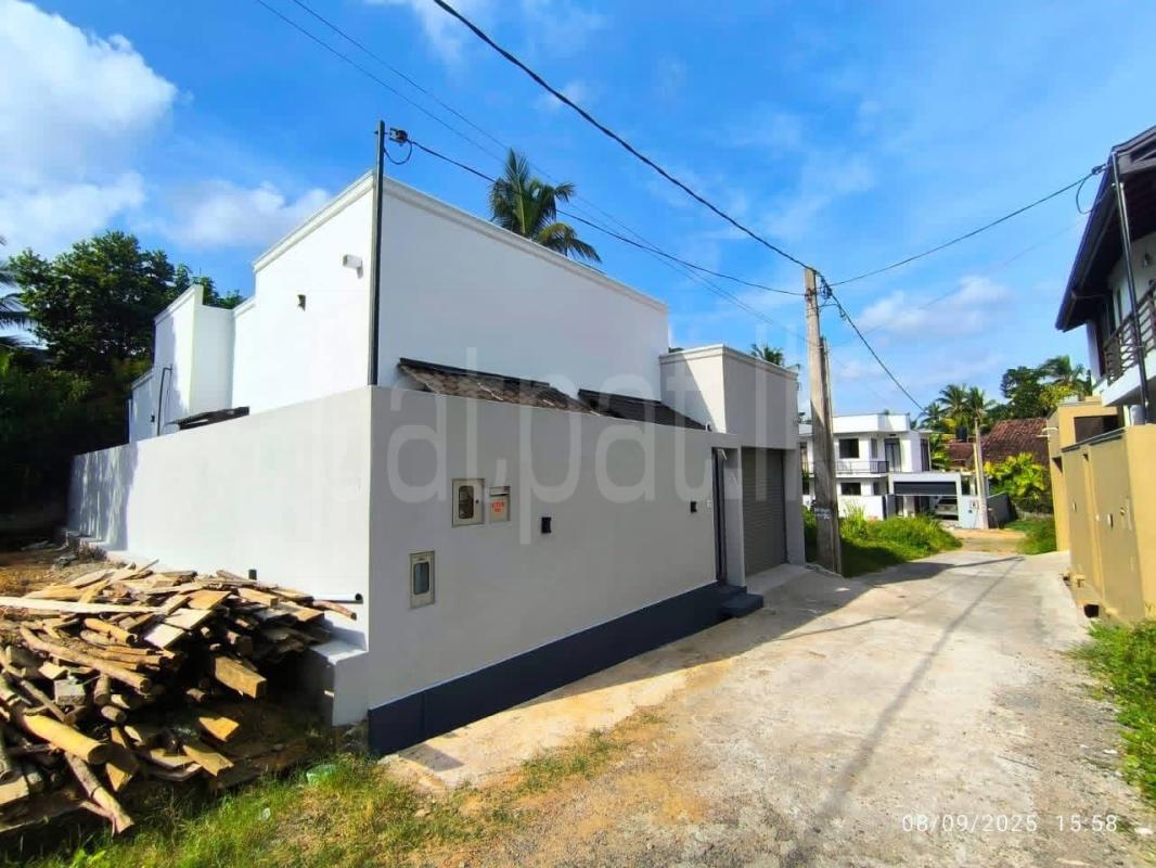 House for Sale in Malabe ads-image-1