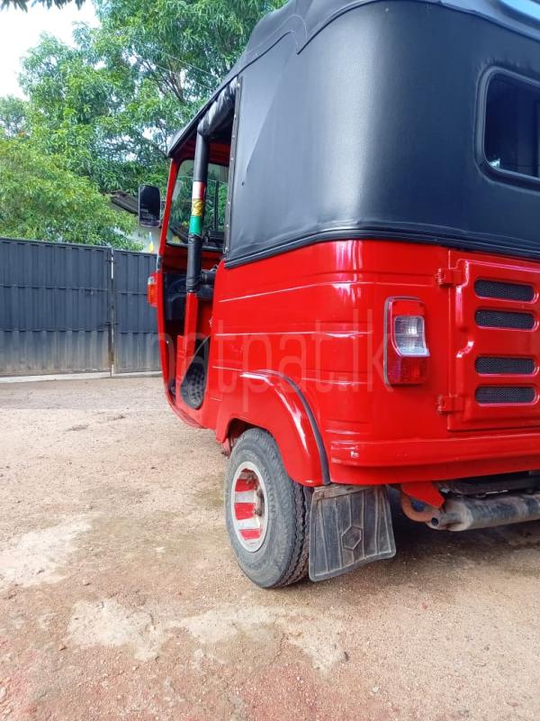 Bajaj 4 stroke 2010 - භාවිතා කරන ලද ත්‍රිරෝද රථය sale in Sri Lanka - patpat.lk