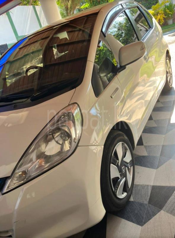 Honda Fit 2014 - பயன்படுத்தப்பட்டது கார் sale in Sri Lanka - patpat.lk