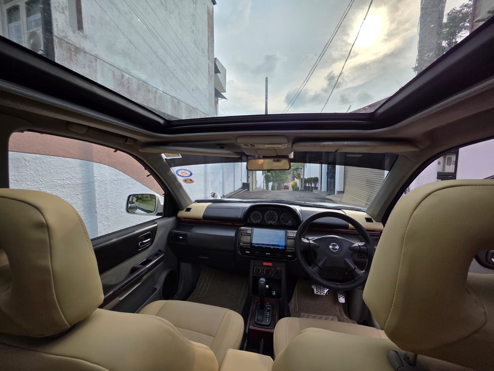 Nissan X Trail 2001 - பயன்படுத்தப்பட்டது SUV sale in Sri Lanka - patpat.lk