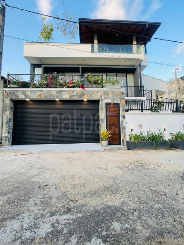 House for Sale in Athurugiriya ads-image-1