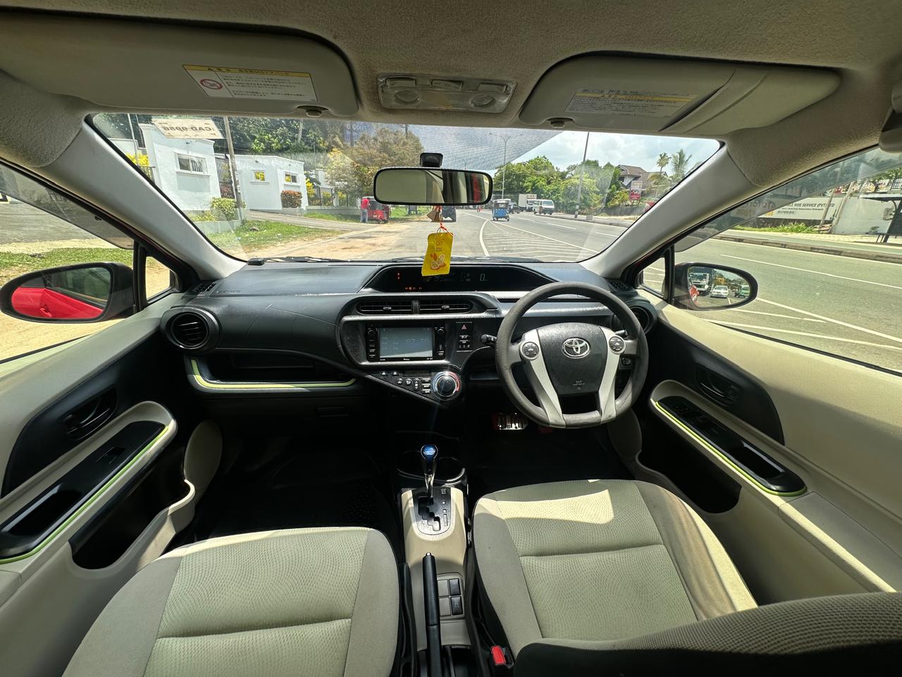 Toyota Aqua 2014 - Used Car sale in Sri Lanka - patpat.lk