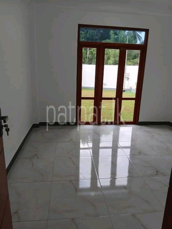 House for Sale in Nittambuwa
