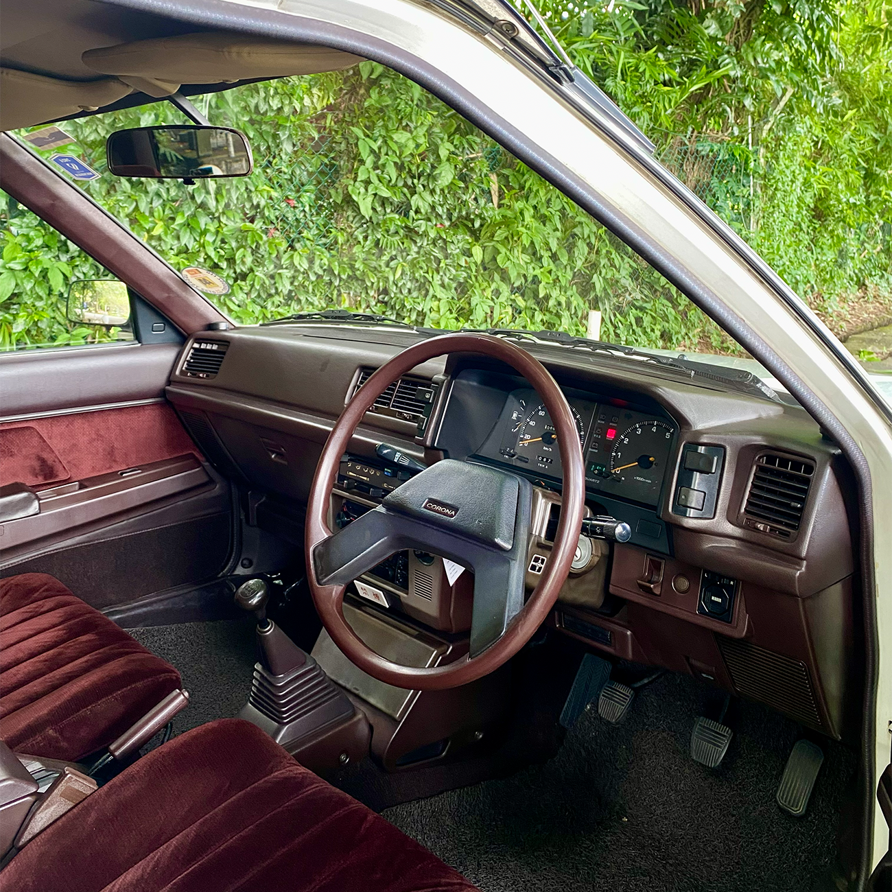 Toyota Corona 1987 - பயன்படுத்தப்பட்டது கார் sale in Sri Lanka - patpat.lk