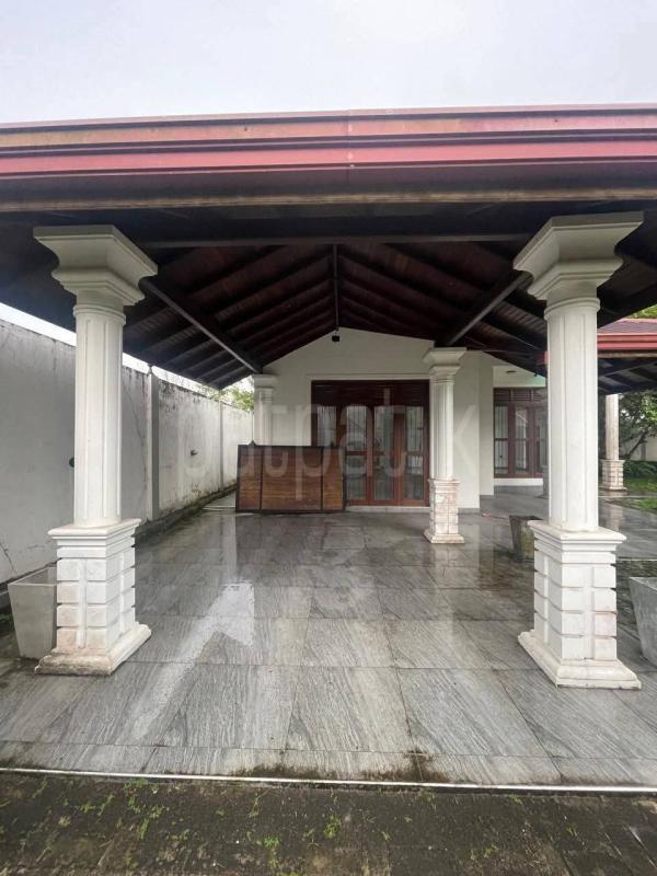 House for Sale in Millawana ads-image-1