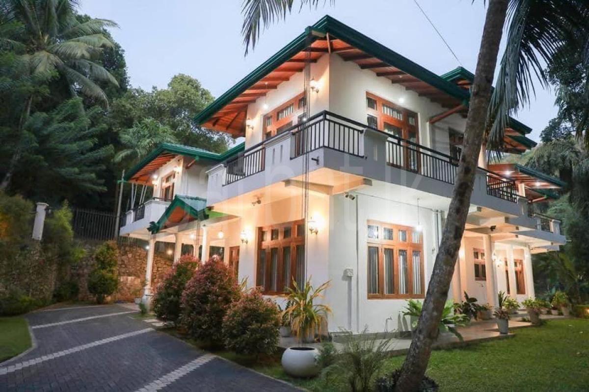House for Sale in Katugastota ads-image-1