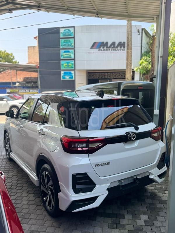 Advertisement image 3