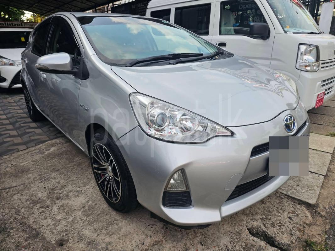 Toyota Aqua 2013 - Used Car sale in Sri Lanka - patpat.lk