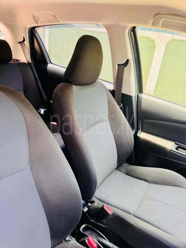Toyota Vitz 2016 - பயன்படுத்தப்பட்டது கார் sale in Sri Lanka - patpat.lk