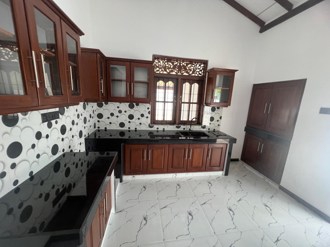 House for Sale in Ja-Ela