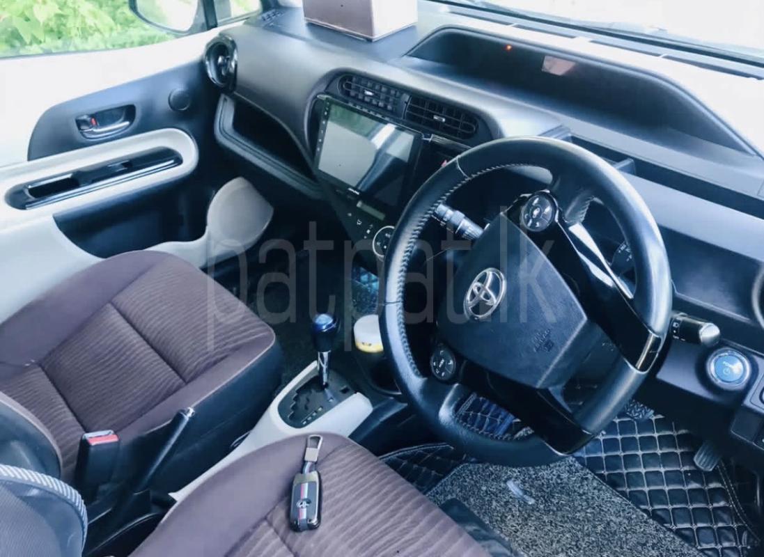 Toyota Aqua 2015 - பயன்படுத்தப்பட்டது கார் sale in Sri Lanka - patpat.lk