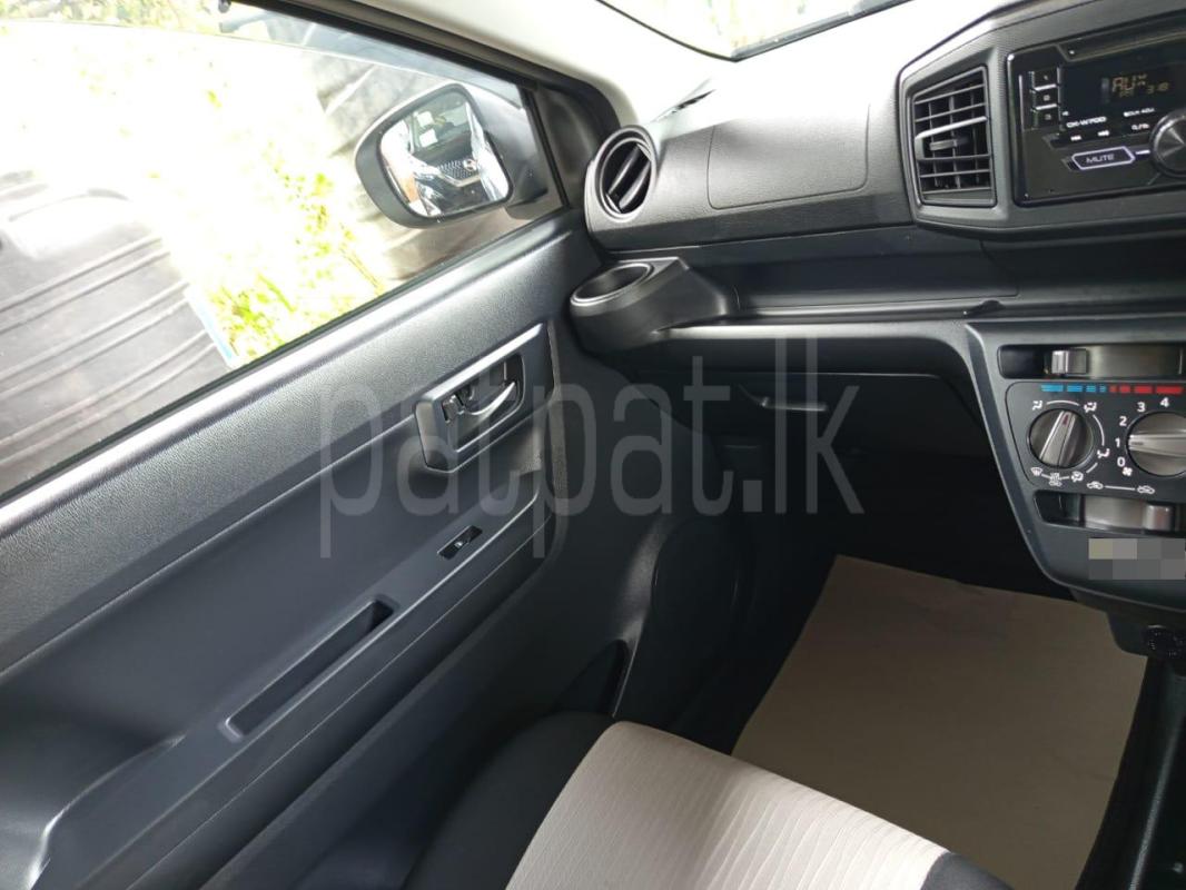 Advertisement image 6