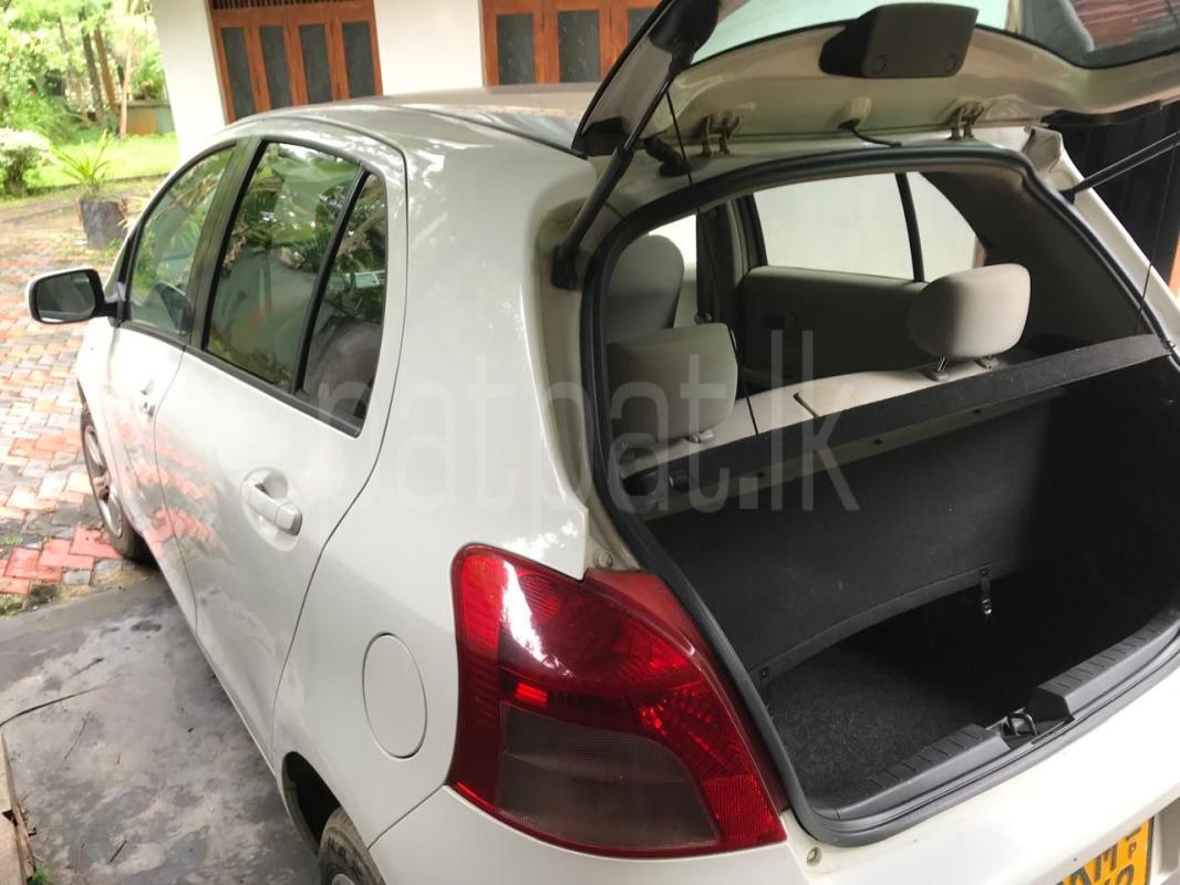 Toyota Vitz 2007 - பயன்படுத்தப்பட்டது கார் sale in Sri Lanka - patpat.lk