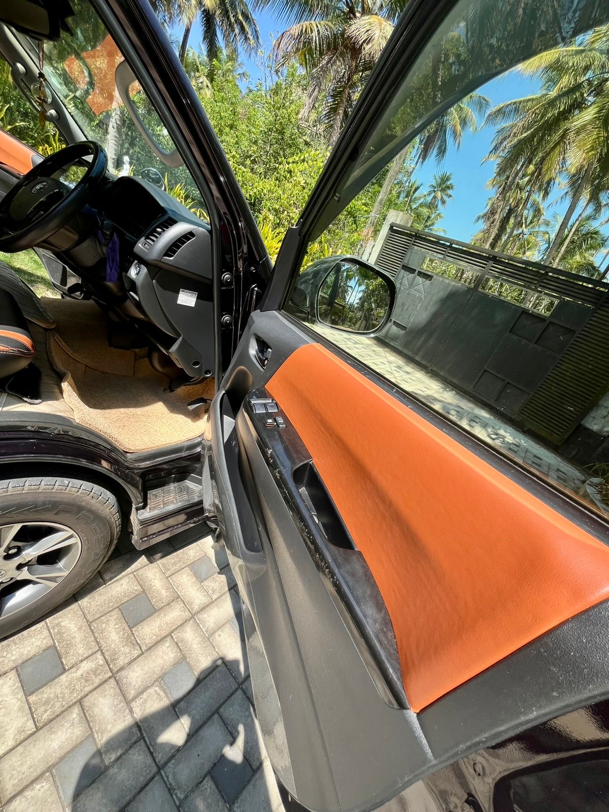 Toyota Hiace 2015 - Used Van sale in Sri Lanka - patpat.lk