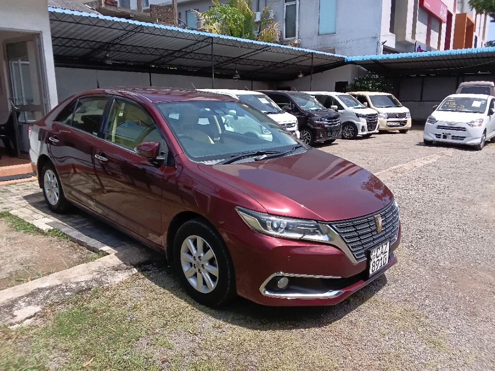 Toyota Premio 2017 - பயன்படுத்தப்பட்டது கார் sale in Sri Lanka - patpat.lk