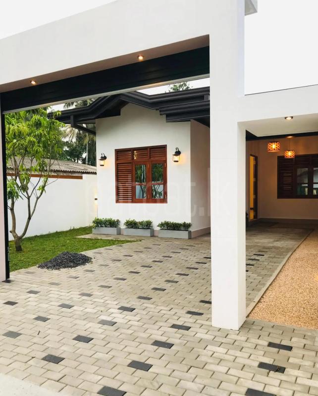 House for Sale in Meegoda