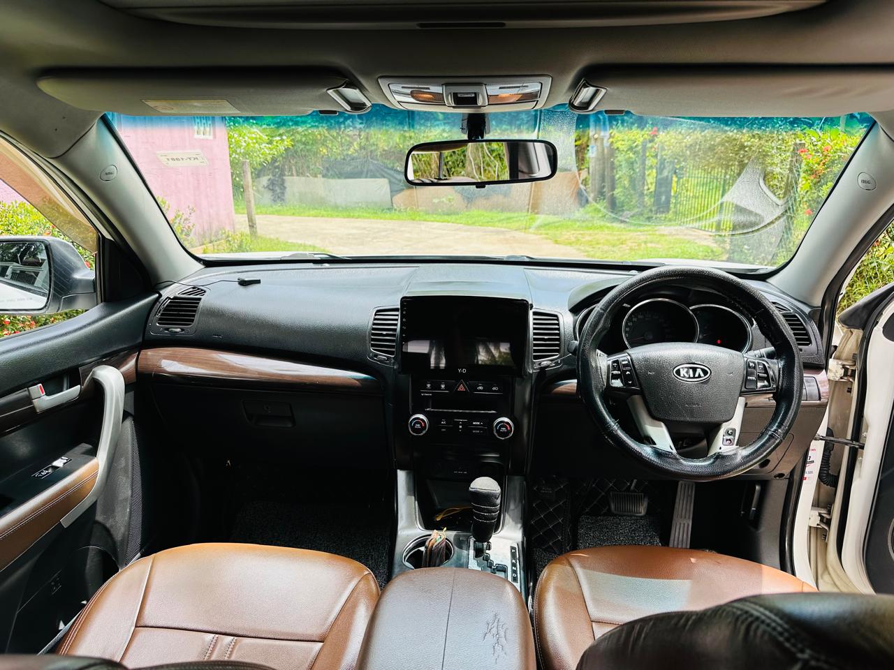 KIA Sorento 2012 - பயன்படுத்தப்பட்டது SUV sale in Sri Lanka - patpat.lk