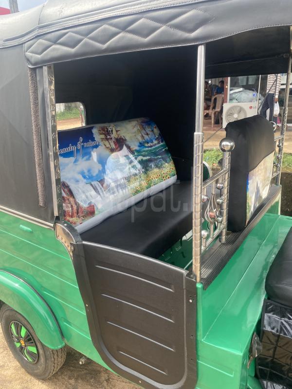 Bajaj Three Wheel 2010 - பயன்படுத்தப்பட்டது முச்சக்கர வண்டி sale in Sri Lanka - patpat.lk