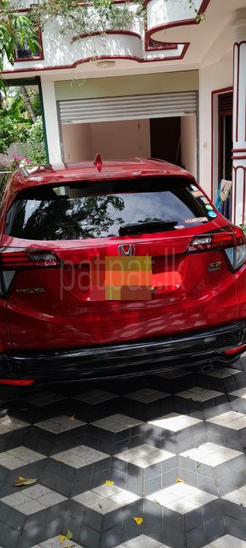 Honda Vezel 2017 - பயன்படுத்தப்பட்டது SUV sale in Sri Lanka - patpat.lk