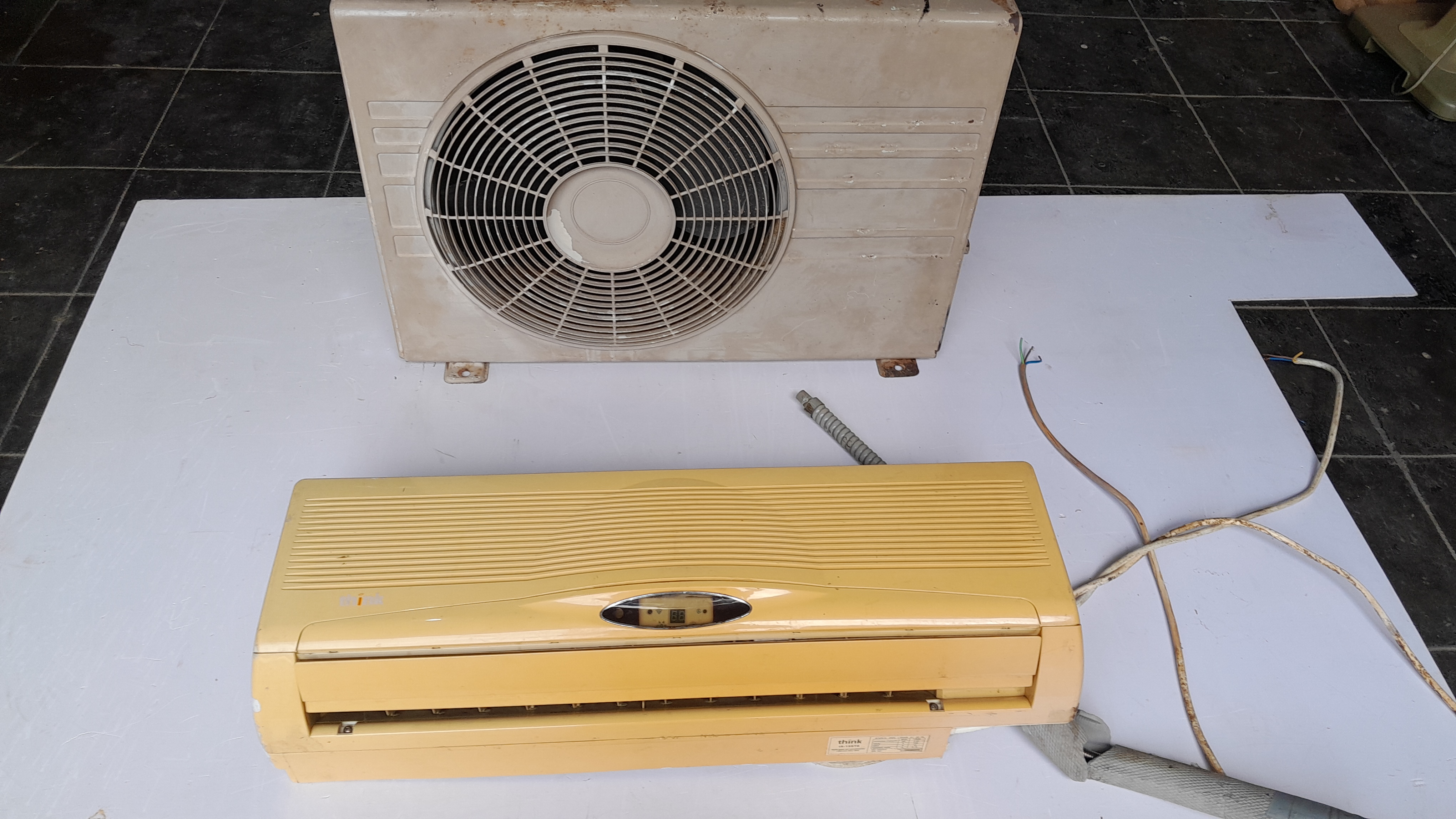 THINK Brand 12,000 BTU Split AC