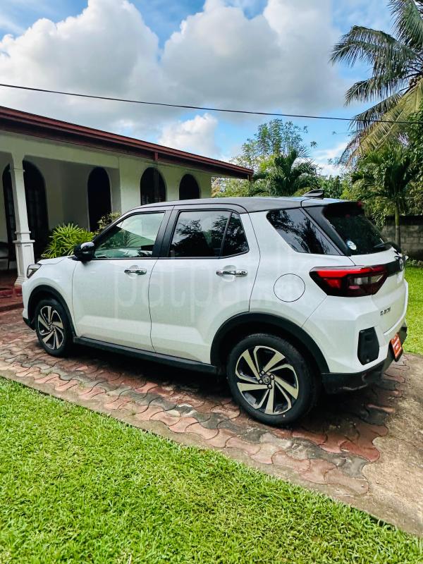 Advertisement image 4