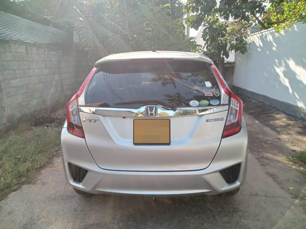 Honda FIT S HYBRID 2014 - Reconditioned Car sale in Sri Lanka - patpat.lk