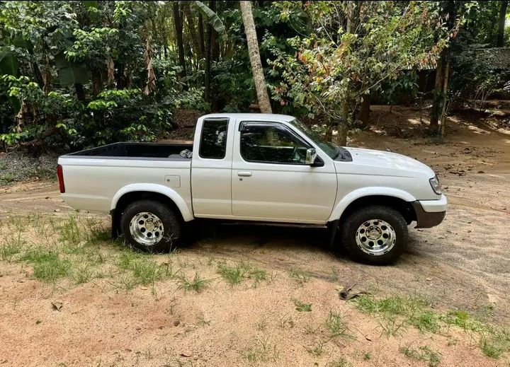 Nissan D22 2002 - மறுசீரமைக்கப்பட்டது சரக்கு போக்குவரத்து sale in Sri Lanka - patpat.lk