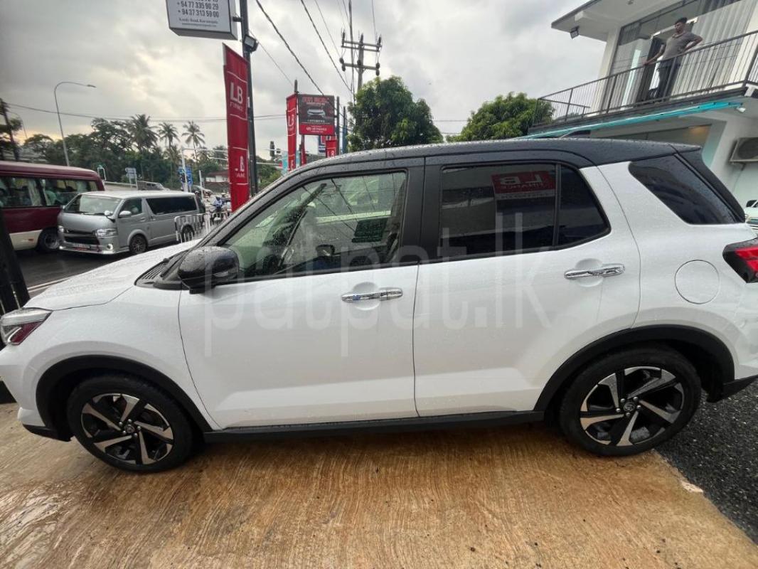 Advertisement image 3