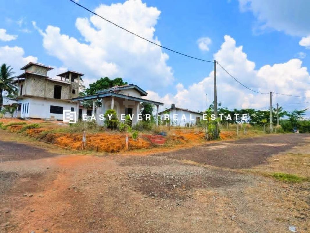Residential Land for Sale in Horana