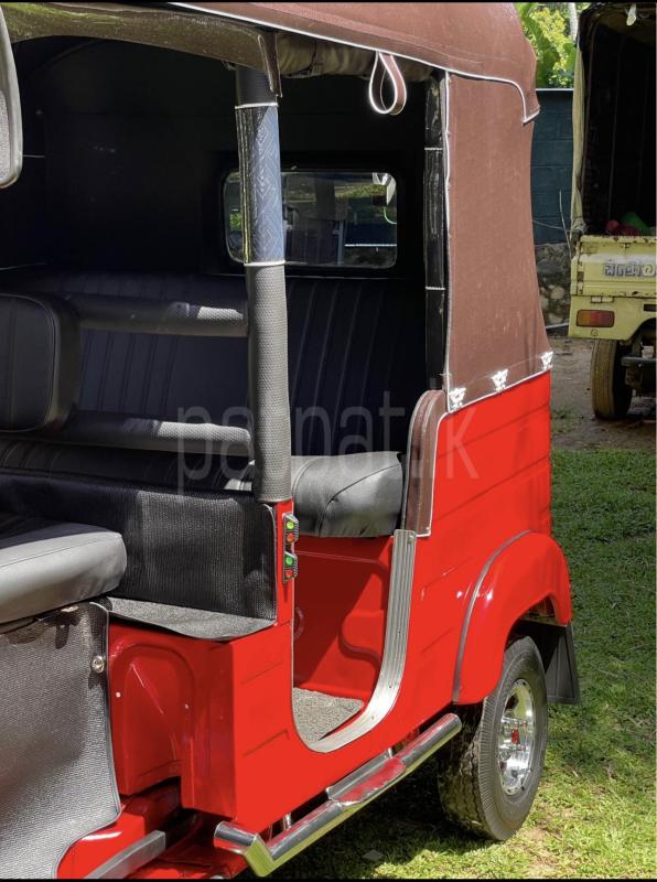 Bajaj Three Wheel 2015 - Used Three wheeler sale in Sri Lanka - patpat.lk