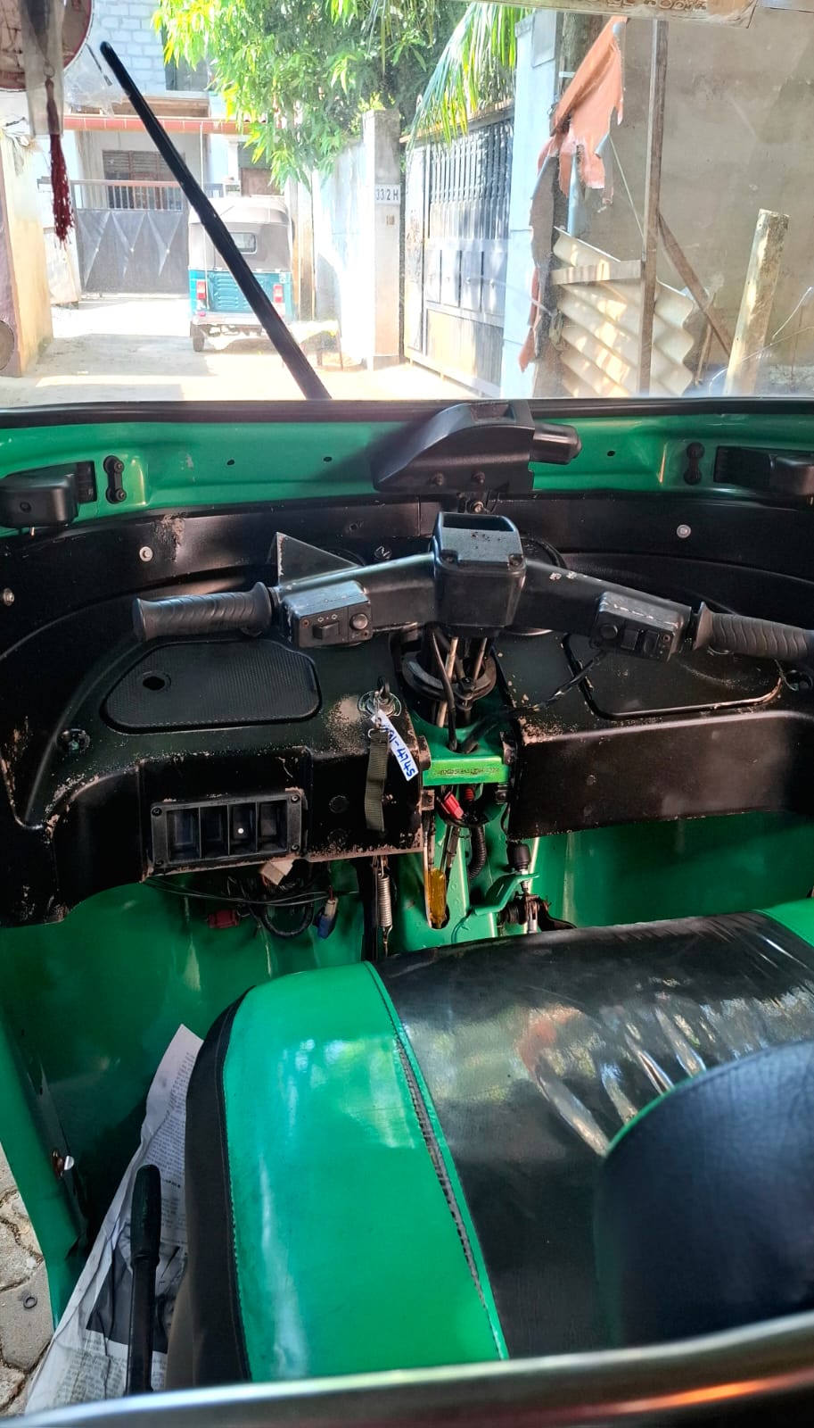 Bajaj Three Wheel 2016 - Used Three wheeler sale in Sri Lanka - patpat.lk