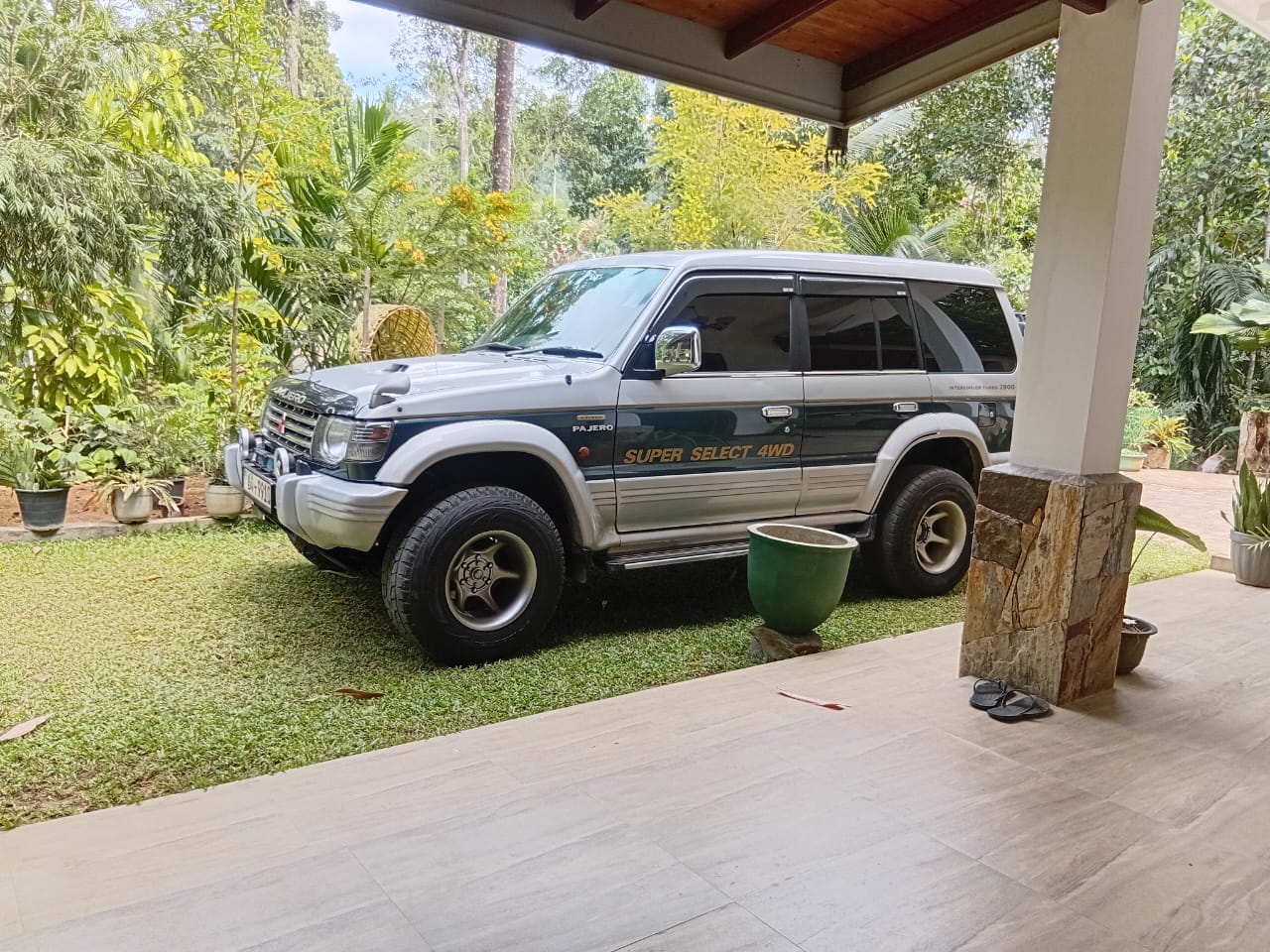 Mitsubishi Pajero 1994 - பயன்படுத்தப்பட்டது SUV sale in Sri Lanka - patpat.lk