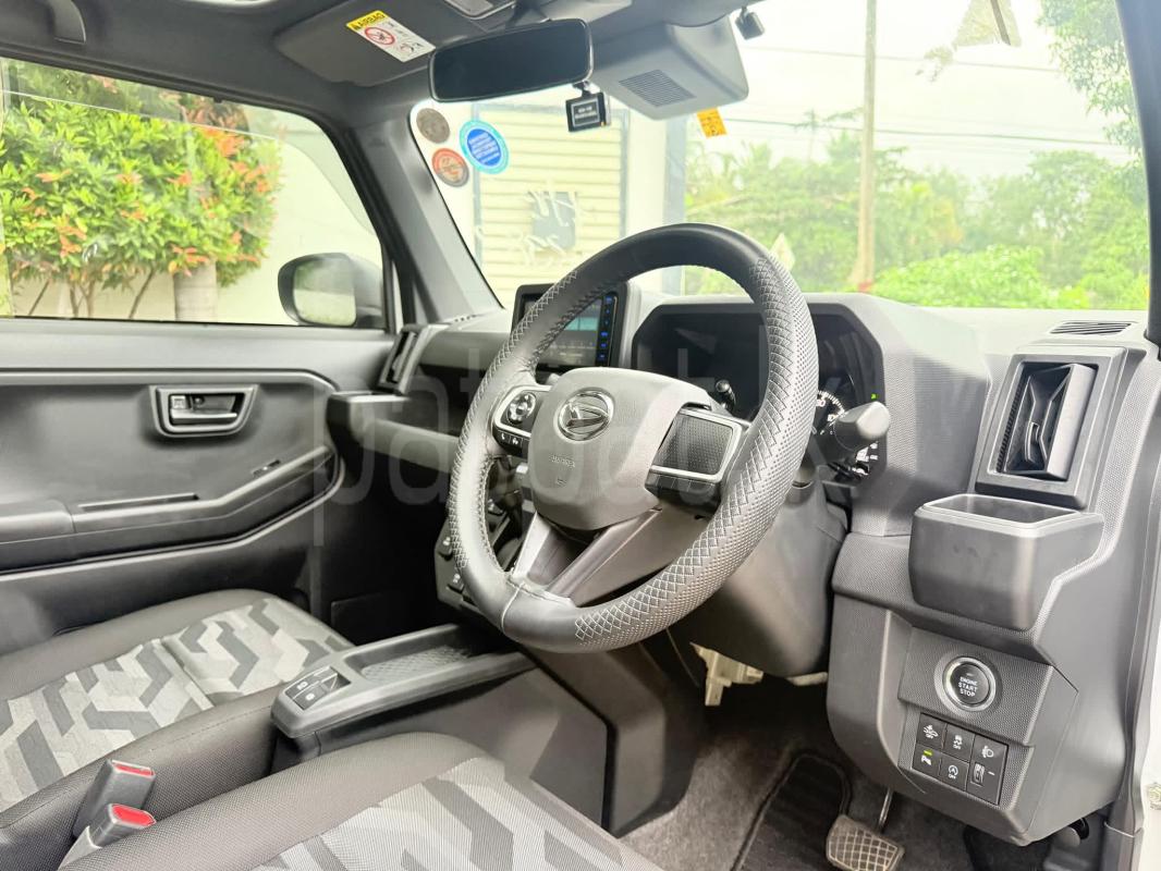 Advertisement image 6