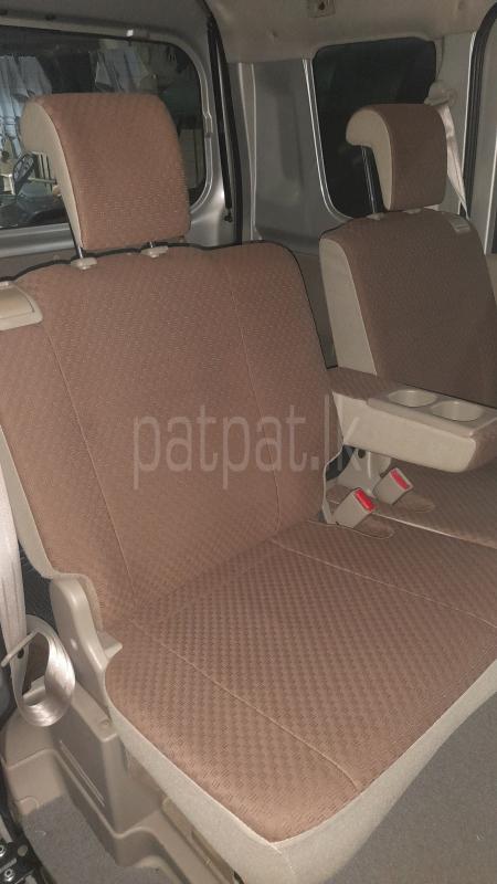 Nissan Clipper 2015 - பயன்படுத்தப்பட்டது வேன் sale in Sri Lanka - patpat.lk