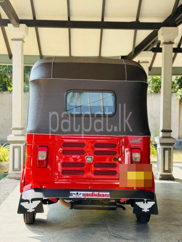 Bajaj Three Wheel 2015 - பயன்படுத்தப்பட்டது முச்சக்கர வண்டி sale in Sri Lanka - patpat.lk