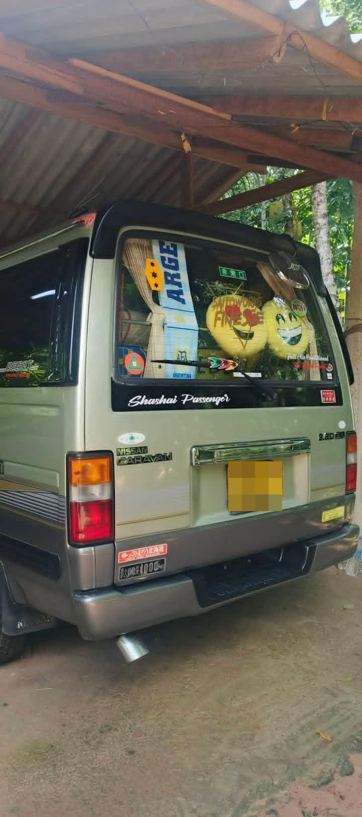 Nissan Caravan 2004 - பயன்படுத்தப்பட்டது வேன் sale in Sri Lanka - patpat.lk