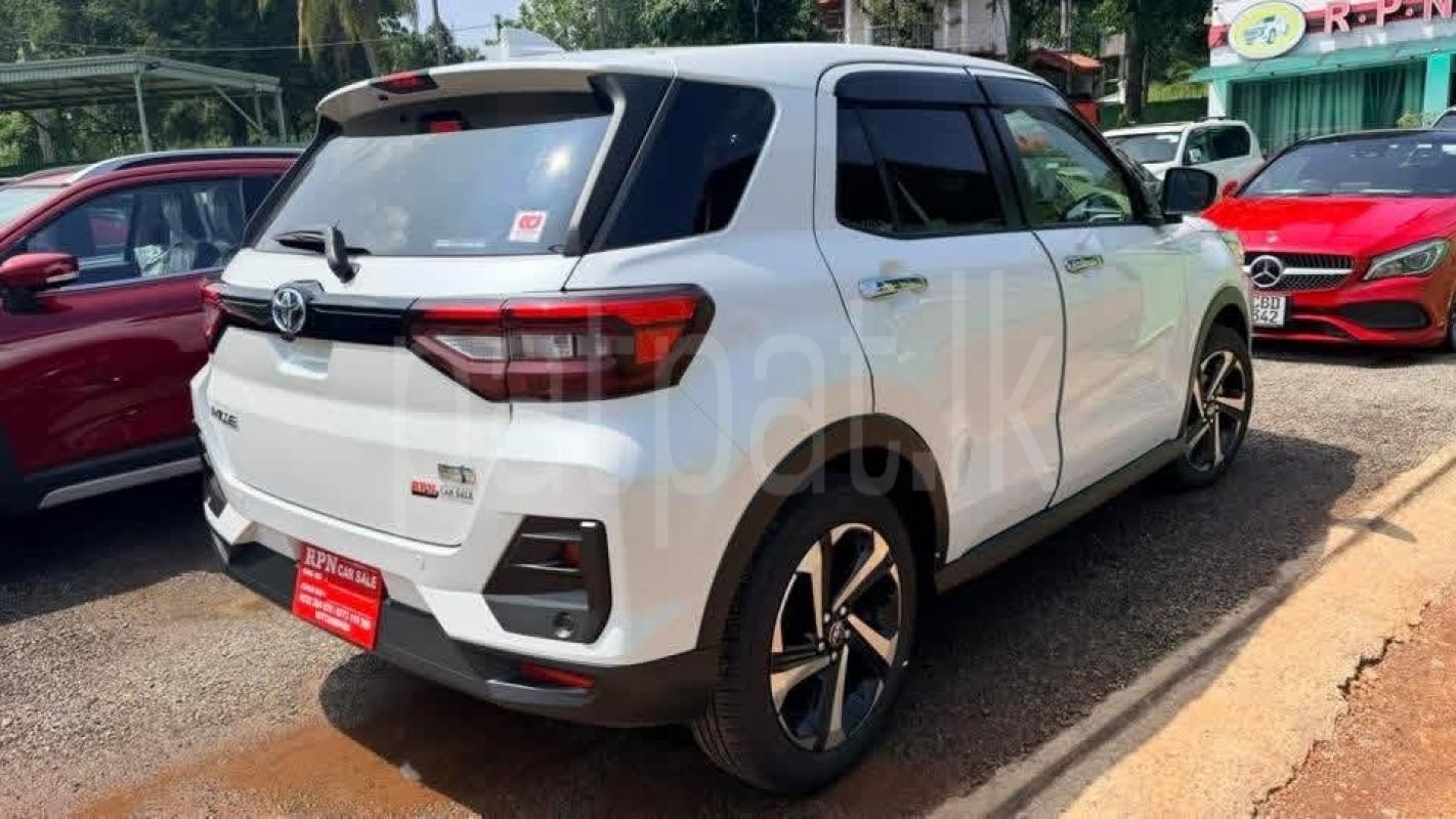 Advertisement image 3